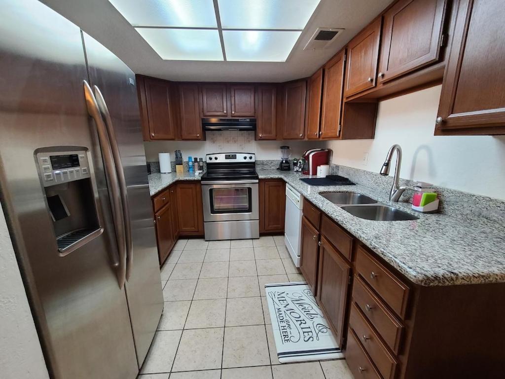 2Bed 1 Bath Condo Near Nellis Afb & The Strip ラスベガス エクステリア 写真