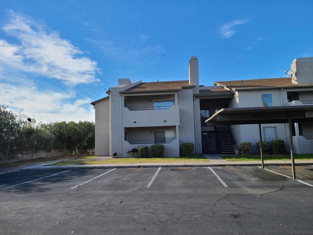 2Bed 1 Bath Condo Near Nellis Afb & The Strip ラスベガス エクステリア 写真