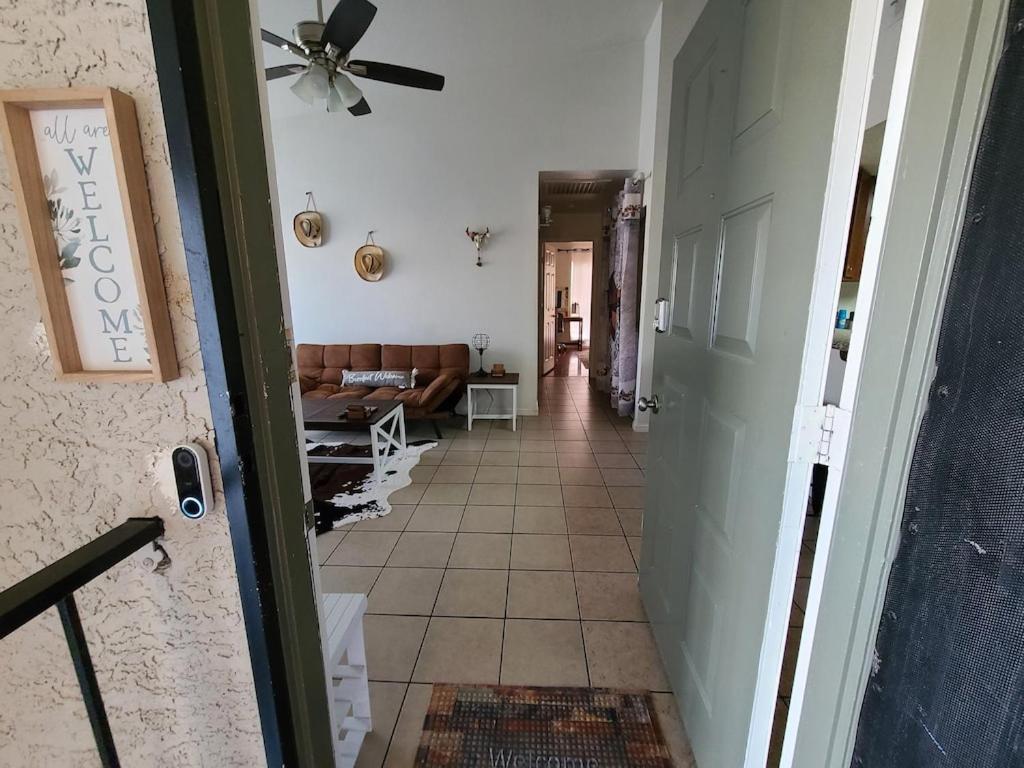 2Bed 1 Bath Condo Near Nellis Afb & The Strip ラスベガス エクステリア 写真