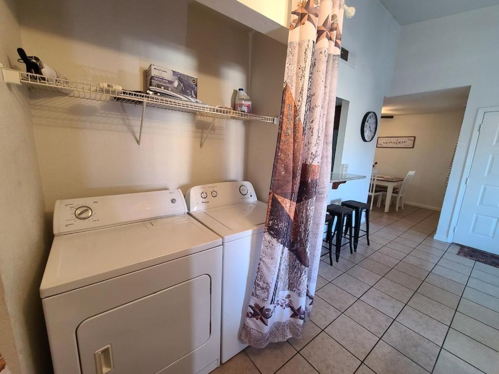 2Bed 1 Bath Condo Near Nellis Afb & The Strip ラスベガス エクステリア 写真