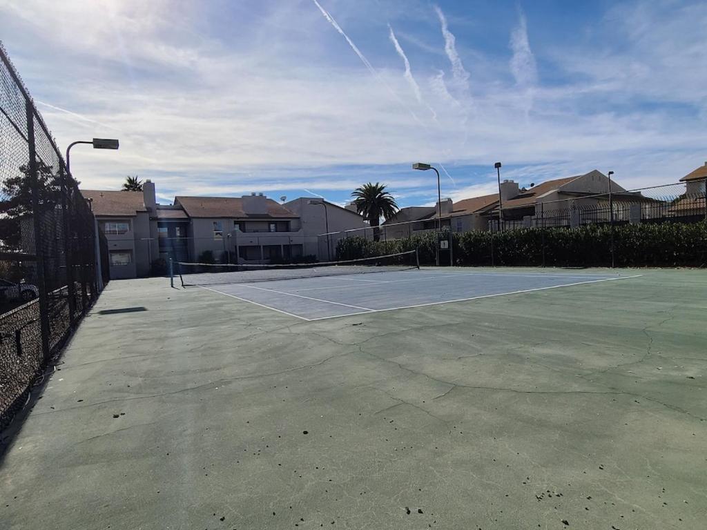 2Bed 1 Bath Condo Near Nellis Afb & The Strip ラスベガス エクステリア 写真